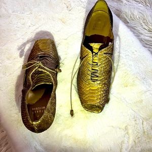 Stuart Weitzman Genuine Snake Skin Peep Toe cuties.